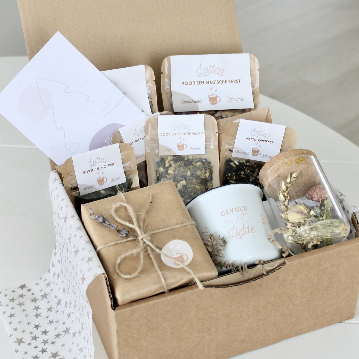 Het Theeplankje Kerst Giftbox Deluxe 'Alles is Kerst' - theebox, thee box, thee cadeau, theeset, theepakket, thee cadeaupakket, kerst cadeau, vriendinnen cadeaus – foto 2