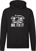 Mr. Fix it | Hoodie | klussen | maken | repareren | opknappen | herstellen | kapot | werk | klusjesman | vakman | vader | Unisex | Trui | Sweater | Capuchon | Zwart