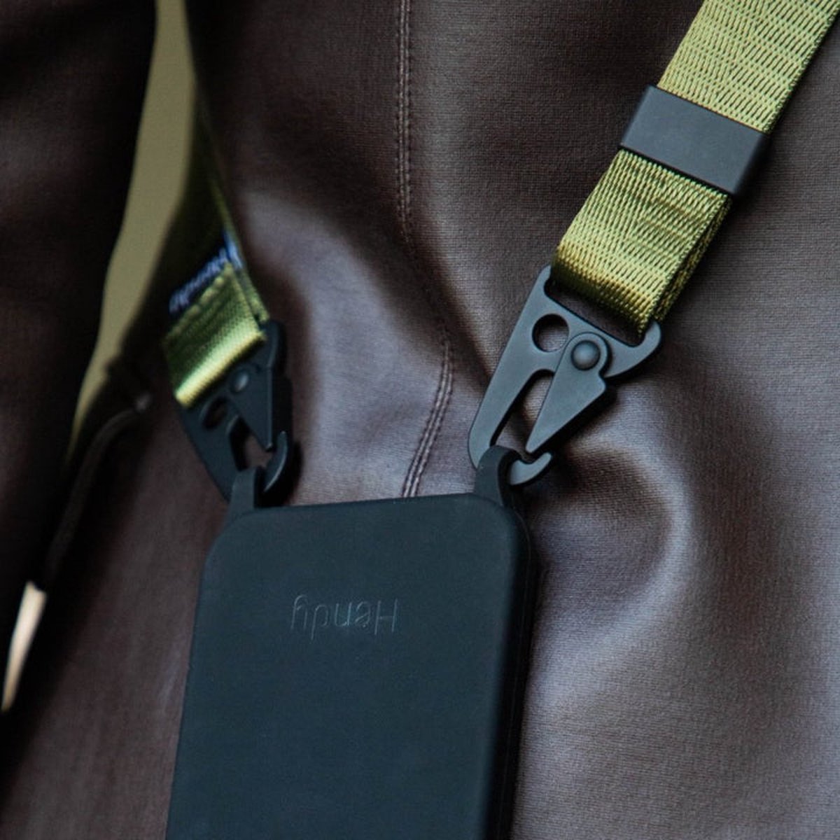 Hendy telefoonhoesje met koord - Switch - Army Green - iPhone 13 Pro Max