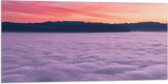 Vlag - Foto Boven de Wolken met Oranje Lucht - 100x50 cm Foto op Polyester Vlag