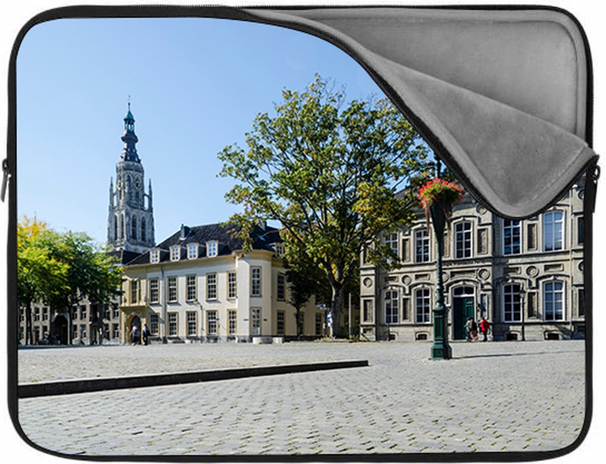 Laptophoes 17 inch | Breda | Zachte binnenkant | Luxe Laptophoes | Kwaliteit Laptophoes met foto