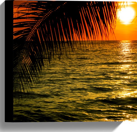 Canvas - Silhouet van Palmbladeren hangend boven de Zee tijdens Zonsondergang - 30x30 cm Foto op Canvas Schilderij (Wanddecoratie op Canvas)