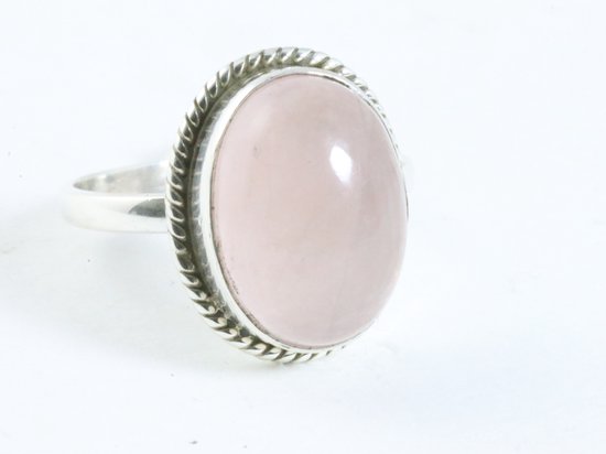 Bewerkte ovale zilveren ring met rozenkwarts - maat 18.5