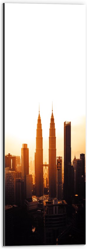 Dibond - Twin Tower met Zonsondergang - Maleisië - 20x60 cm Foto op Aluminium (Met Ophangsysteem)