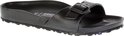 Zwarte Birkenstock slipper, close-up van de zijkant met merklogo.