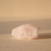 ANAS Ruwe Rozenkwarts - Edelsteen - Kristal - Mineralen - Rust - Meditatie - Decoratie - Housewarming - Lengte: 5-7 cm Breedte: 3-4 cm