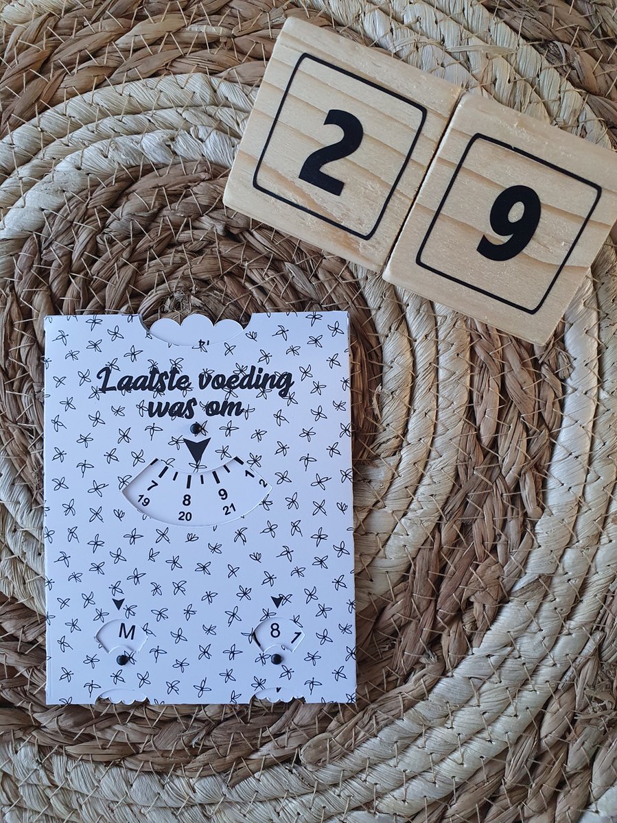Goedkoopste Baby Voedingskaart | Voedingsschijf | Kraamcadeau | Zwangerschap | 29- zwart | wit met bloemen