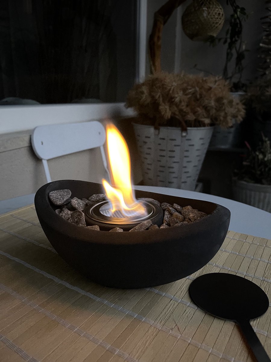 Double T Concept® Oval Beton Schaal Antraciet - Brand Tot Wel 90min - Bio Ethanol Sfeerhaard - Tafelhaard - Vuurkorf - Terrashaard - Verwarming - 23x16x9cm