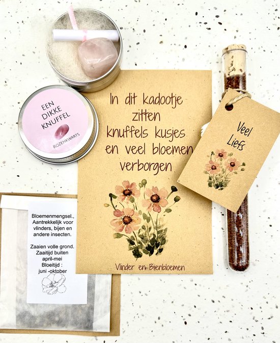 Foto: Veel liefs tuinkers een dikke knuffel edelsteen rozenkwarts zakje met bijen vlinderbloemen kadootje vriendin gift natuur bloemen 