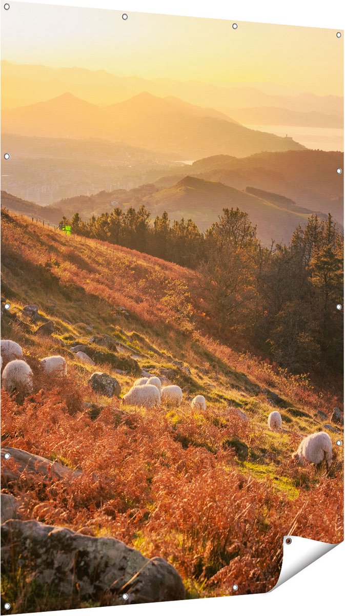 Gards Tuinposter Schapen in de Bergen - 120x180 cm - Tuindoek - Tuindecoratie - Wanddecoratie buiten - Tuinschilderij Multikleur