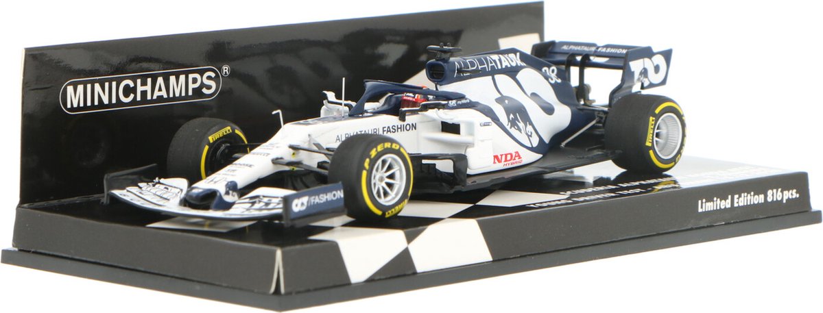 Scuderia Alphatauri Honda AT1 #38 Young Driver Test Abu Dhabi 15.12.2020 - 1:43 - Minichamps