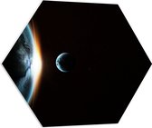 PVC Schuimplaat Hexagon - Maan langs de Aarde in het Heelal - 70x60.9 cm Foto op Hexagon (Met Ophangsysteem)