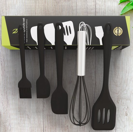 Un emballage fermé d'un ensemble d'ustensiles de cuisine en silicone noir, avec les cinq outils représentés sur le devant.