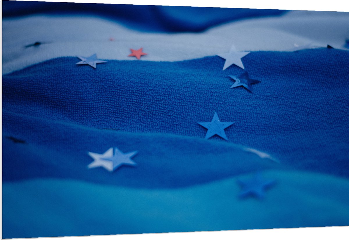 PVC Schuimplaat- Blauwe Handdoek met Sterretjes erop - 150x100 cm Foto op PVC Schuimplaat