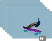Placemat - Placemats kunststof - Pauw - Blauw - Skateboard - Dieren - Grappig - 45x30 cm - 6 stuks - Hittebestendig - Anti-Slip - Onderlegger - Afneembaar