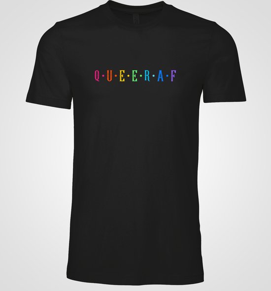 Chemise - Queer AF - Wurban Wear | Chemise drôle | Pride | T-shirt unisexe | Drapeau de Pride | Drapeau arc-en-ciel | LGBTQ | Maquillage | Gay | Amour | Blanc