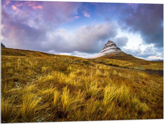 Acrylglas - Kirkjuffel Berg in IJsland - 100x75 cm Foto op Acrylglas (Met Ophangsysteem)