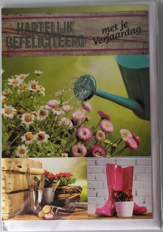Hartelijk gefeliciteerd met je verjaardag! Een leuke kaart met een gieter en diverse bloemen die water krijgen. Een dubbele wenskaart inclusief envelop en in folie verpakt.