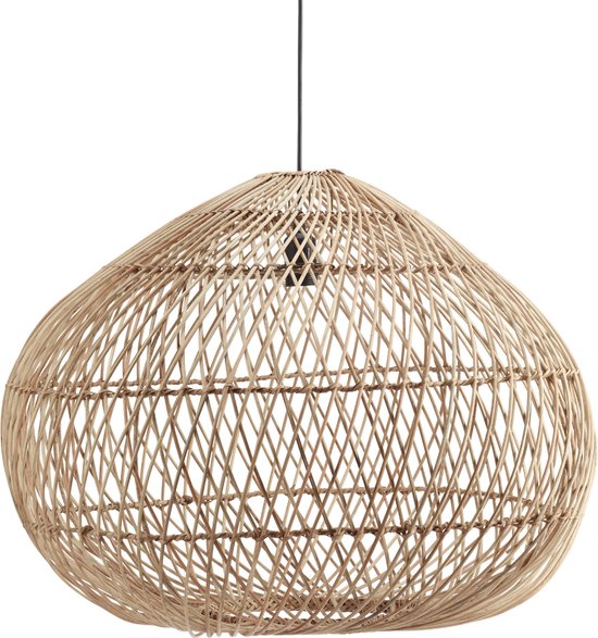 Décoration naturelle pour une bergerie contemporaine en Corse Décoration naturelle pour une bergerie contemporaine en Corse