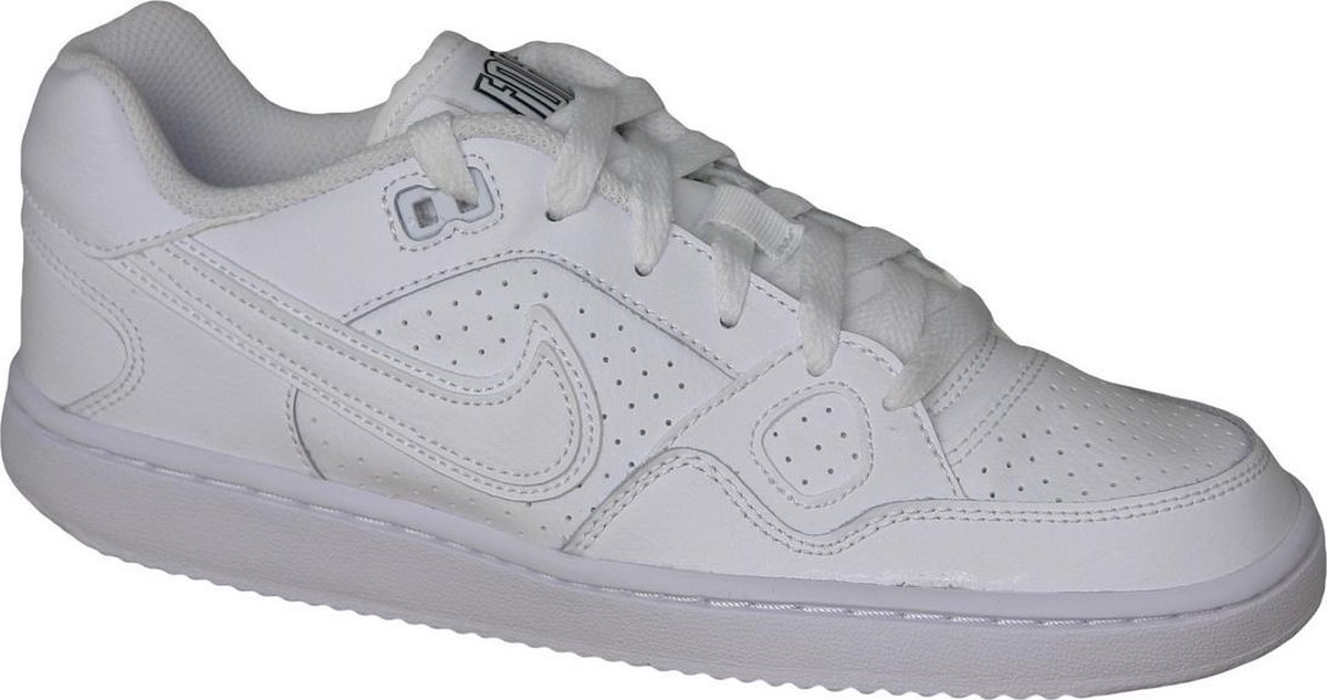 nike son of force shoes