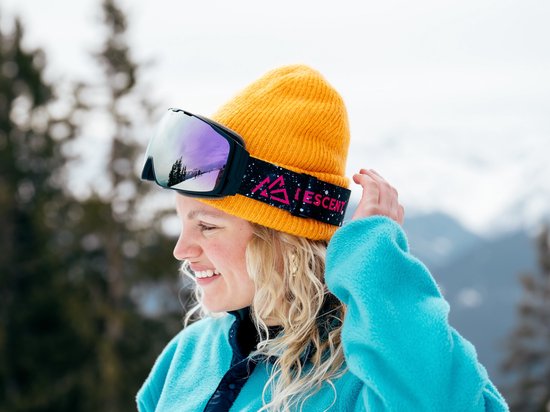 DESCENT Goggle - Skibril - The Galaxy - Night Snow - Cherry pink - Skibril met magnetisch verwisselbare lens, hard case & extra lens