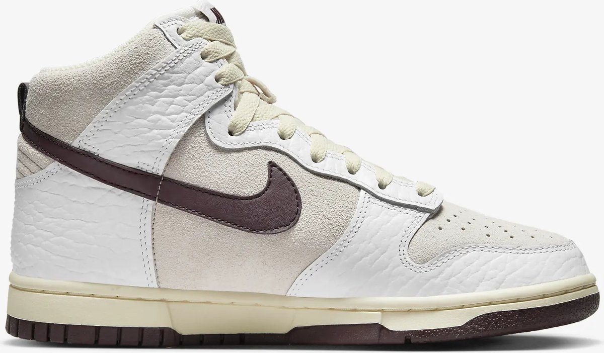 Nike Dunk High - Sneakers - Light Orewood Brown/Summit White