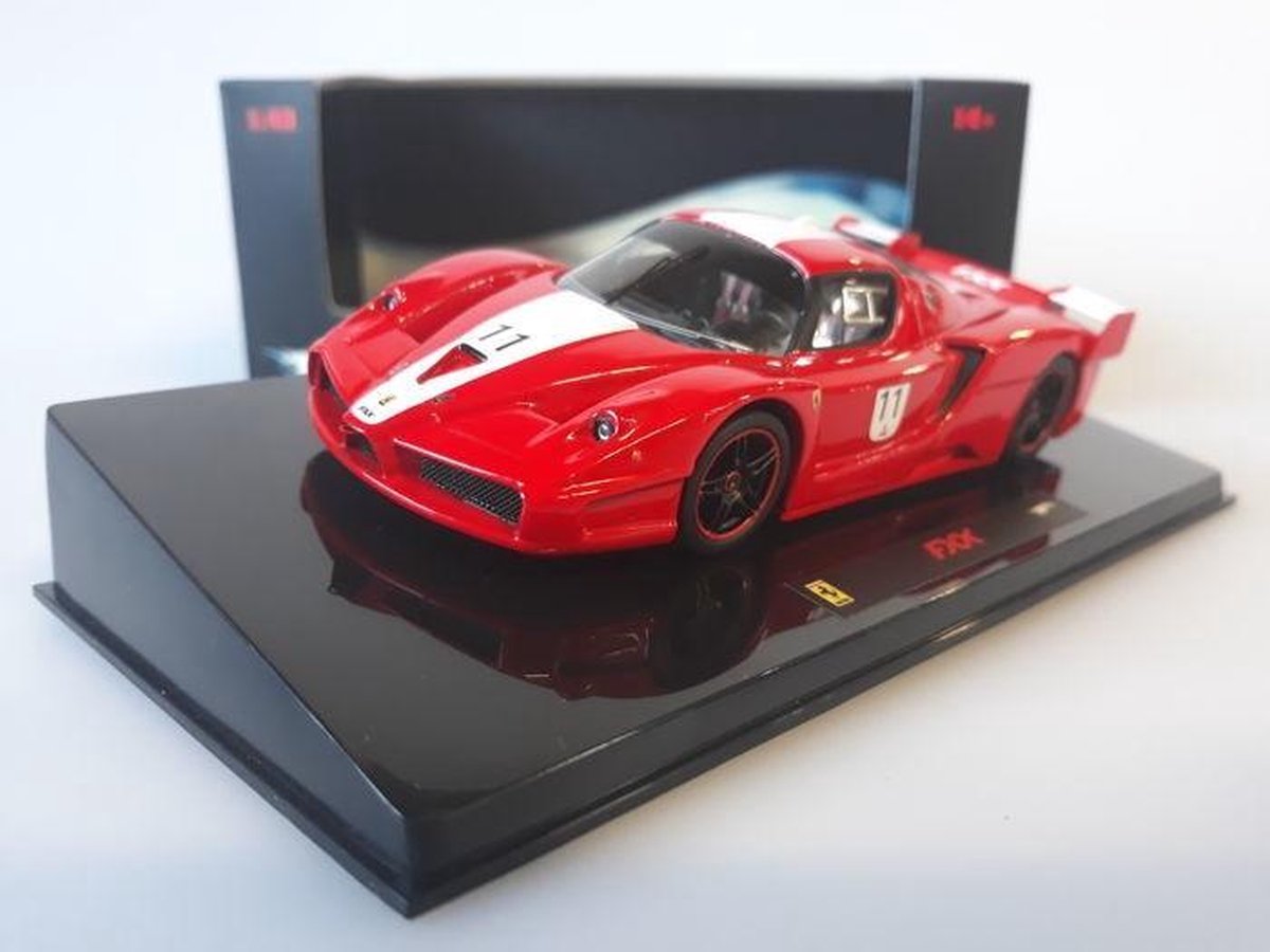 Ferrari FXX #11 - 1:43 - Hot Wheels Elite