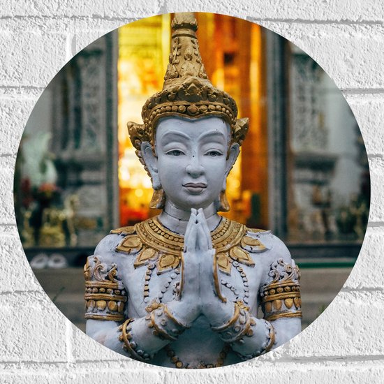 Muursticker Cirkel - Grijze Boeddha voor Tempel met Gouden Details - 40x40 cm Foto op Muursticker