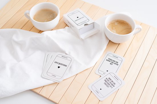 We're Not Really Strangers Friendship Edition Card Game | Urban Outfitters