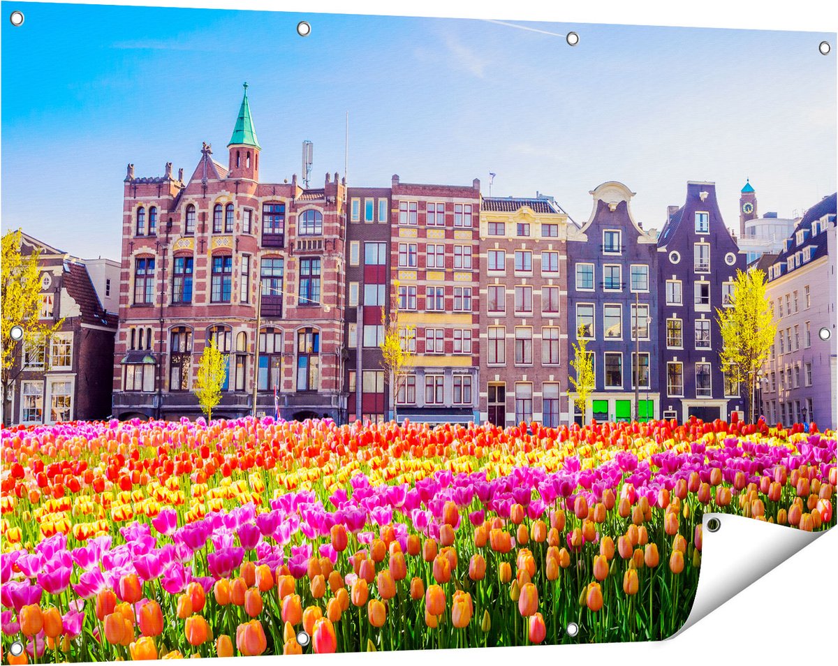 Gards Tuinposter Amsterdamse Huisjes met Tulpen - Kleur - 120x80 cm - Tuindoek - Tuindecoratie - Wanddecoratie buiten - Tuinschilderij Multikleur