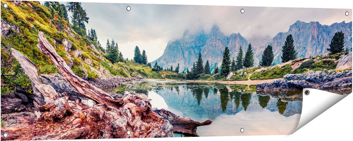 Gards Tuinposter Meer met Rotsen in de Alpen Bergen - 150x50 cm - Tuindoek - Tuindecoratie - Wanddecoratie buiten - Tuinschilderij Multikleur