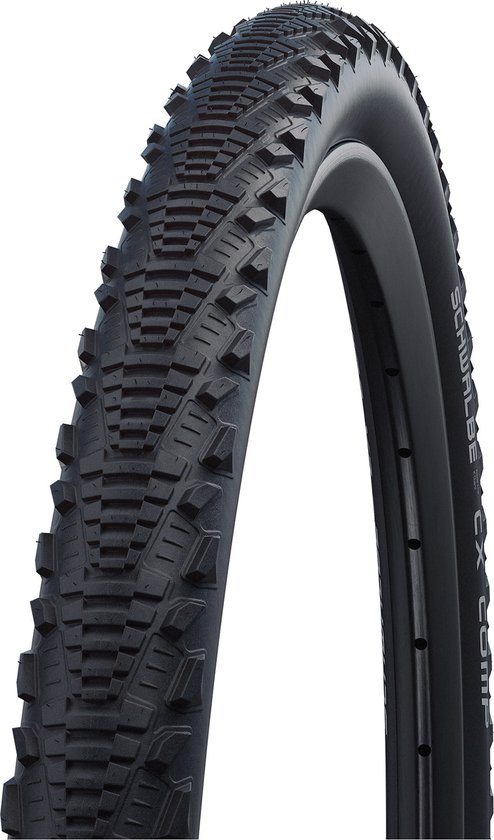 Zwarte Schwalbe CX Comp fietsband met reflecterende zijwand en grof profiel op een zwarte velg.