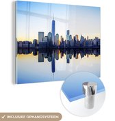 MuchoWow® Glasschilderij 160x120 cm - Schilderij acrylglas - Skyline - New York - Water - Foto op glas - Schilderijen