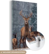 MuchoWow - Glasschilderij - Hert - Winter - Natuur - Wanddecoratie - Foto op glas - Acrylglas - 20x30 cm - Glasschilderij dieren - Muurdecoratie - Schilderij glas