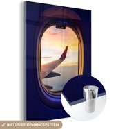 MuchoWow® Glasschilderij 60x80 cm - Schilderij acrylglas - Uitzicht vanuit het vliegtuig - Foto op glas - Schilderijen
