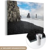 MuchoWow® Glasschilderij 180x120 cm - Schilderij acrylglas - Strand - IJsland - Basalt - Foto op glas - Schilderijen