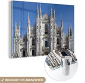 MuchoWow® Glasschilderij 30x20 cm - Schilderij acrylglas - Milaan - Lucht - Architectuur - Foto op glas - Schilderijen