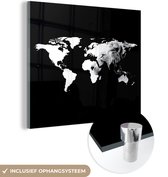 MuchoWow® Glasschilderij 90x90 cm - Schilderij acrylglas - Wereldkaart - Leeuw - Zwart Wit - Foto op glas - Schilderijen