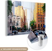 MuchoWow® Glasschilderij 180x120 cm - Schilderij acrylglas - Oversteken in New York - Foto op glas - Schilderijen