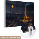 MuchoWow® Glasschilderij 150x100 cm - Schilderij acrylglas - Parijs - Eiffeltoren - Maan - Foto op glas - Schilderijen