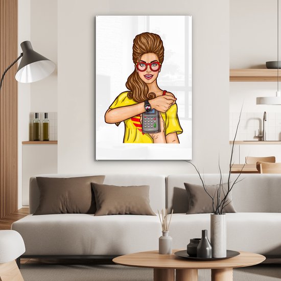 MuchoWow® Peinture sur verre - Femme Pop art avec calculatrice et montre - 60x90 cm - Peintures sur verre acrylique - Photo sur Glas