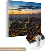 MuchoWow® Glasschilderij 90x90 cm - Schilderij acrylglas - Parijs verlicht in de nacht - Foto op glas - Schilderijen