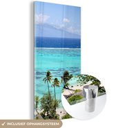 MuchoWow® Glasschilderij 20x40 cm - Schilderij acrylglas - Palmen op de kust van Moorea in Frans-Polynesië - Foto op glas - Schilderijen