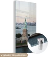 MuchoWow® Glasschilderij 60x120 cm - Schilderij acrylglas - New York - Vrijheidsbeeld - Amerika - Foto op glas - Schilderijen