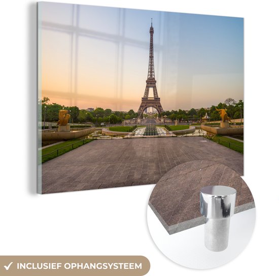 MuchoWow® Glasschilderij 90x60 cm - Schilderij acrylglas - Parijs - Eiffeltoren - Zonsopgang - Foto op glas - Schilderijen