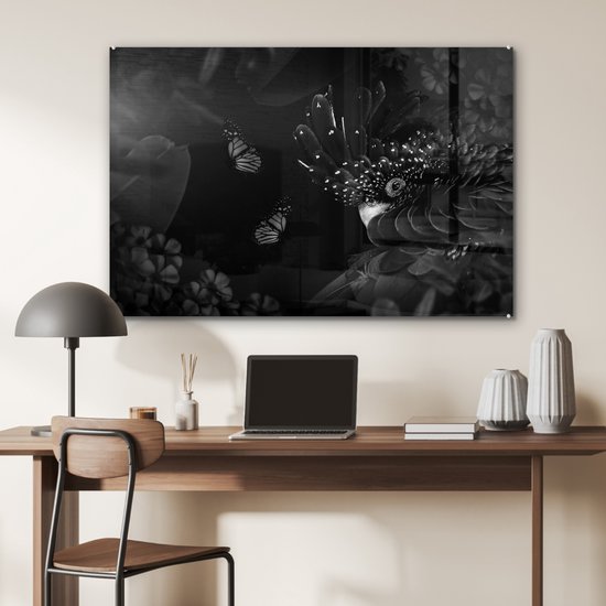 Glasschilderij - Jungle - Vogel - Vlinder - Bloemen - 90x60 cm - Acrylglas Schilderijen - Foto op Glas - Slaapkamer decoratie
