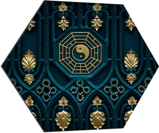 Dibond Hexagon - Blauwe Houten Deur met Gouden Details - 80x69.6 cm Foto op Hexagon (Met Ophangsysteem)