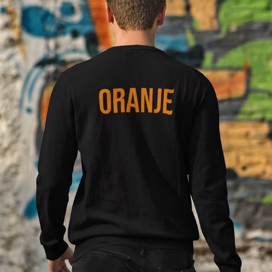Zwarte Koningsdag Trui Met Tekst Oranje Back In Oranje - Maat XS - Uniseks Pasvorm - Oranje Feestkleding