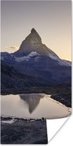 Poster De Matterhorn en de Riffelsee bij zonsopkomst in Zwitserland - 60x120 cm