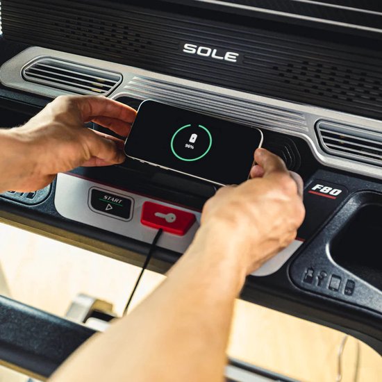 Sole Fitness F80 Professionele Loopband - Inklapbaar - Nieuwste Model (2023)